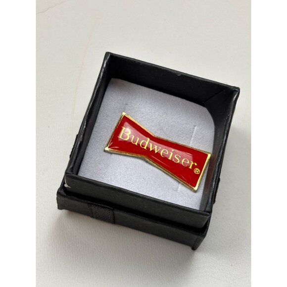 Budweiser Red & Gold Enamel Lapel Pin With Bowtie Logo Design In Black Gift Box - Picture 1 of 4